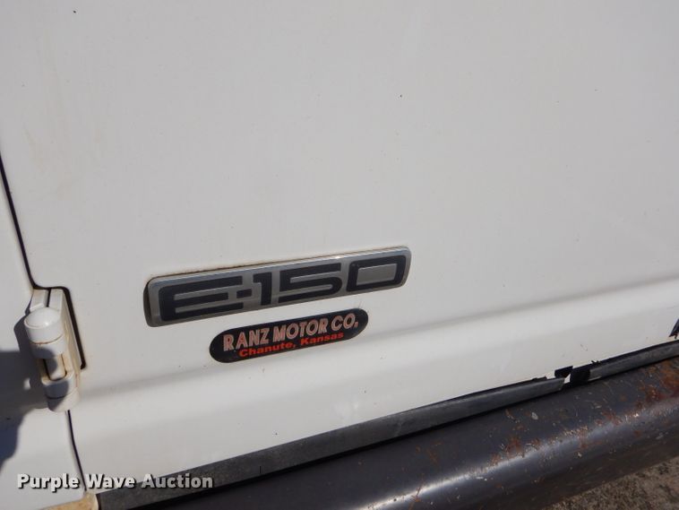 image for item FA9819 2007 Ford E150 van