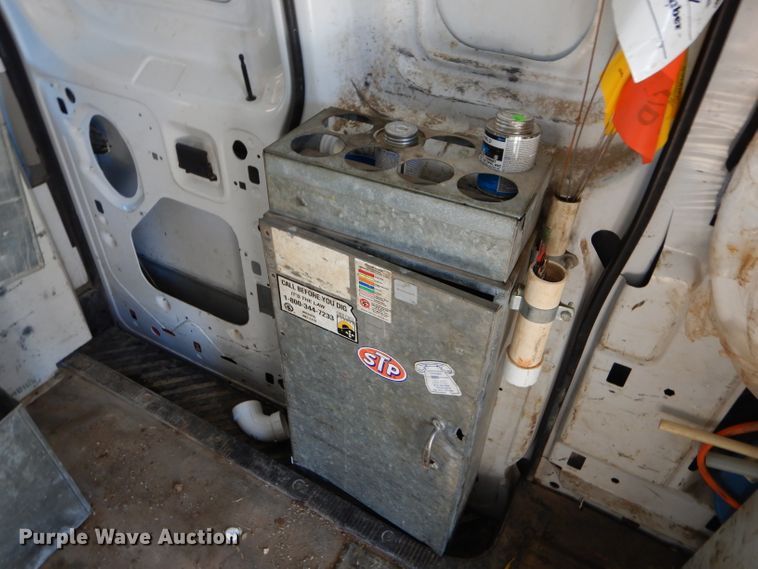 image for item FA9819 2007 Ford E150 van