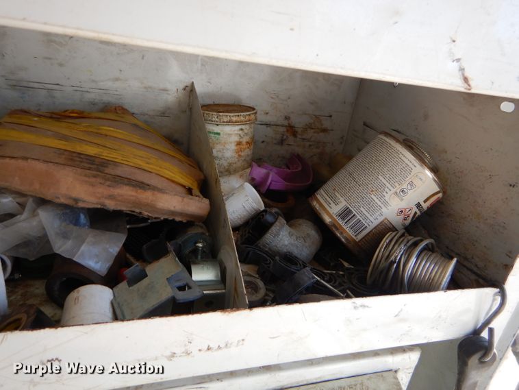 image for item FA9819 2007 Ford E150 van