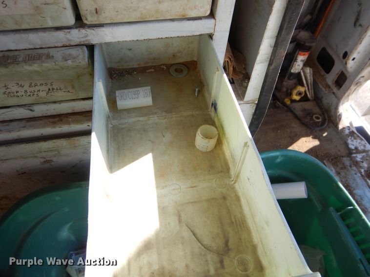 image for item FA9819 2007 Ford E150 van