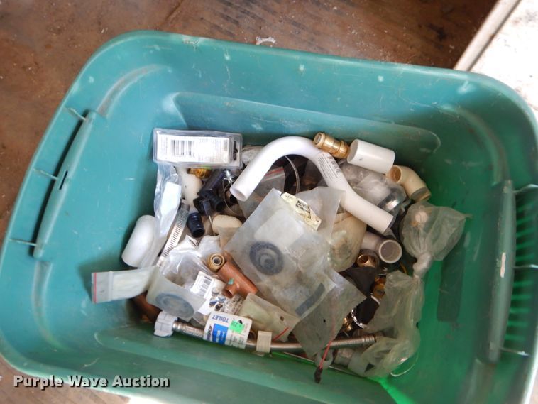 image for item FA9819 2007 Ford E150 van