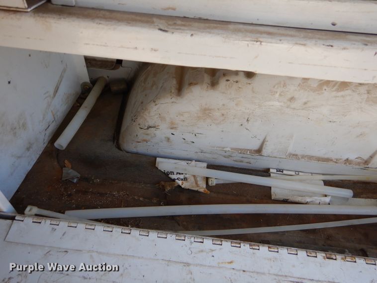 image for item FA9819 2007 Ford E150 van