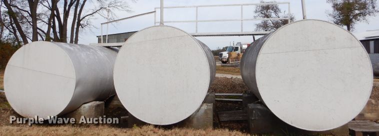 image for item FA9824 Fuel station