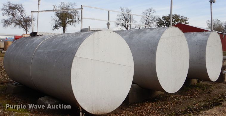 image for item FA9824 Fuel station