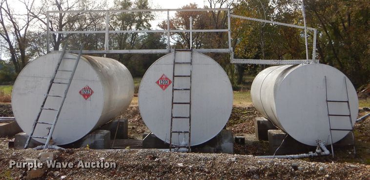 image for item FA9824 Fuel station