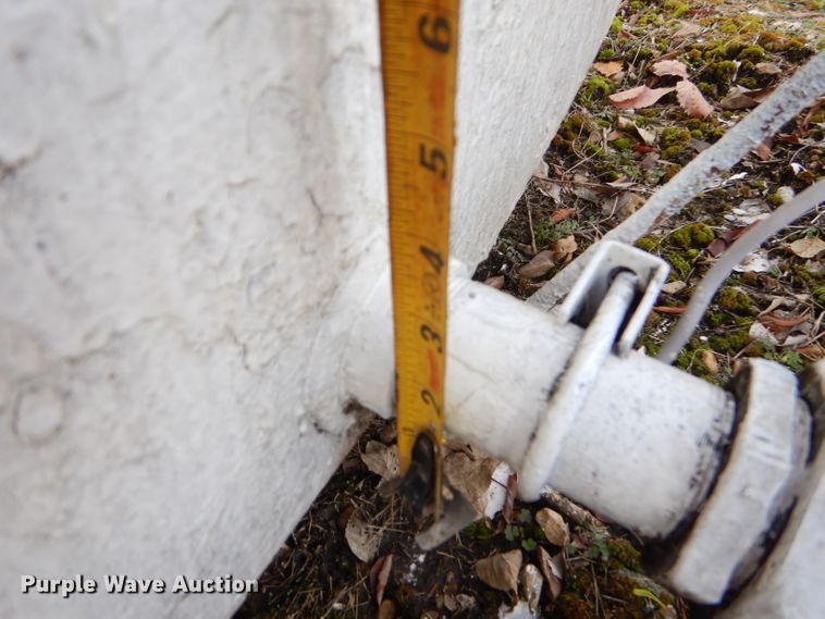 image for item FA9824 Fuel station