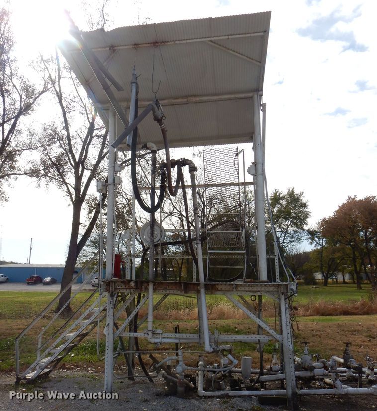 image for item FA9824 Fuel station