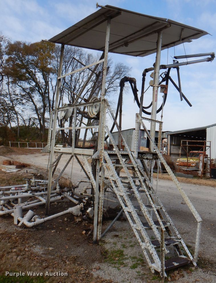 image for item FA9824 Fuel station