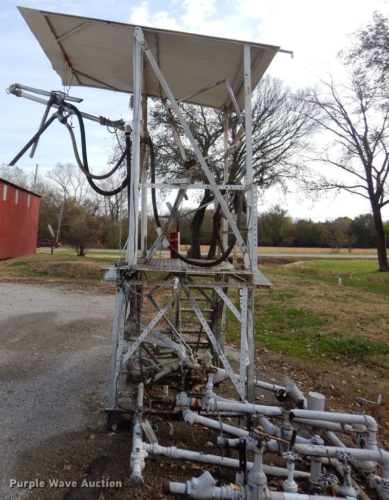 image for item FA9824 Fuel station