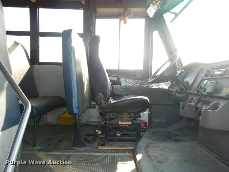 image for item FA9825 2008 Freightliner Thomas school bus