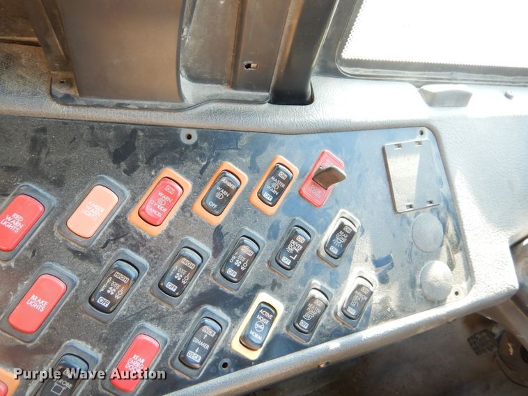 image for item FA9825 2008 Freightliner Thomas school bus