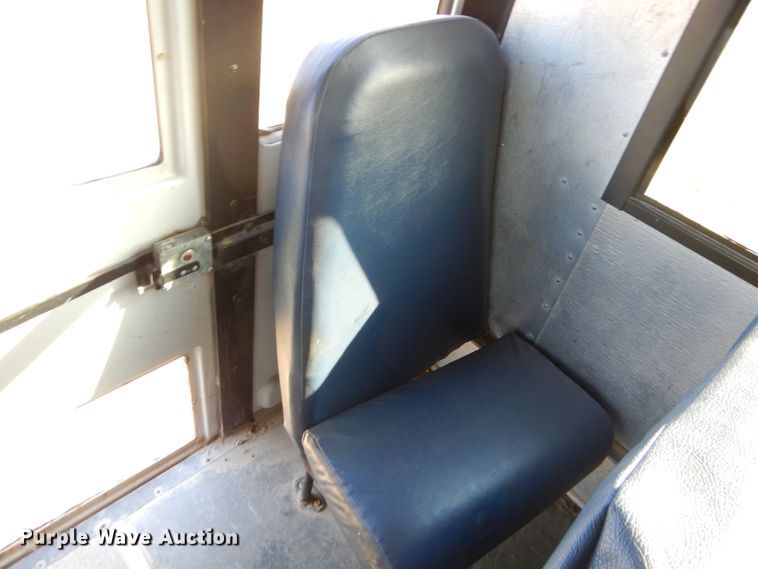 image for item FA9825 2008 Freightliner Thomas school bus