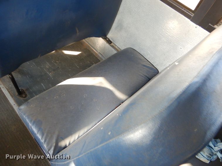 image for item FA9825 2008 Freightliner Thomas school bus