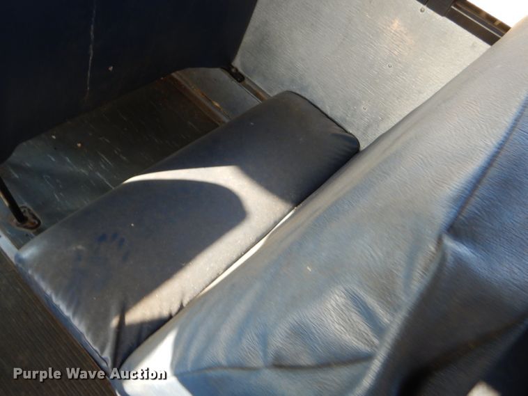 image for item FA9825 2008 Freightliner Thomas school bus