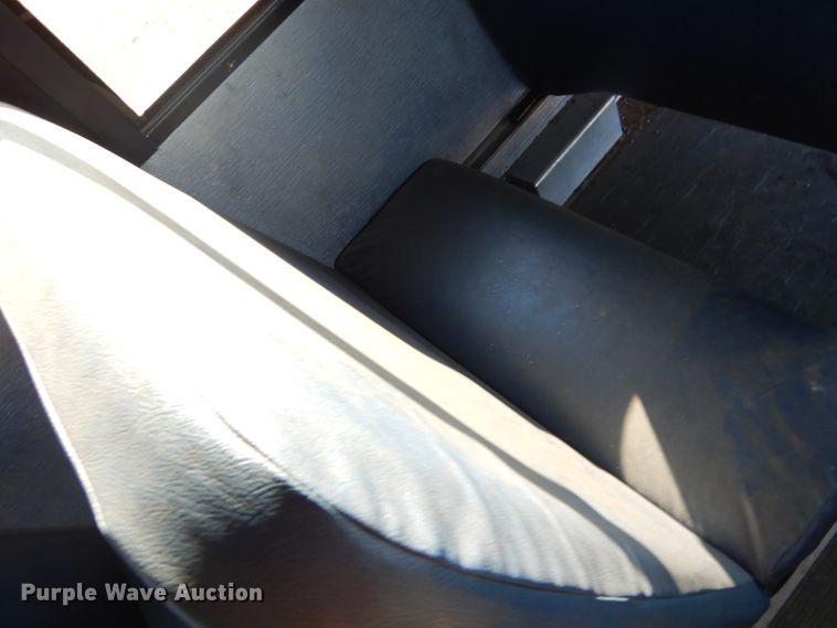 image for item FA9825 2008 Freightliner Thomas school bus