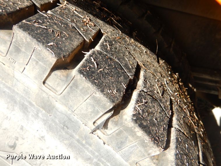 image for item FA9825 2008 Freightliner Thomas school bus