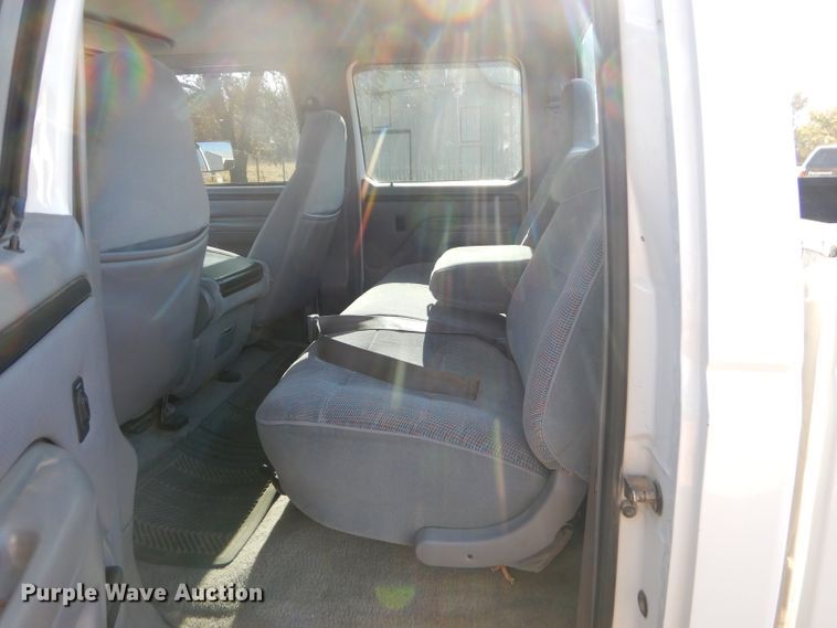 image for item FA9826 1997 Ford F350 XLT Crew Cab pickup truck