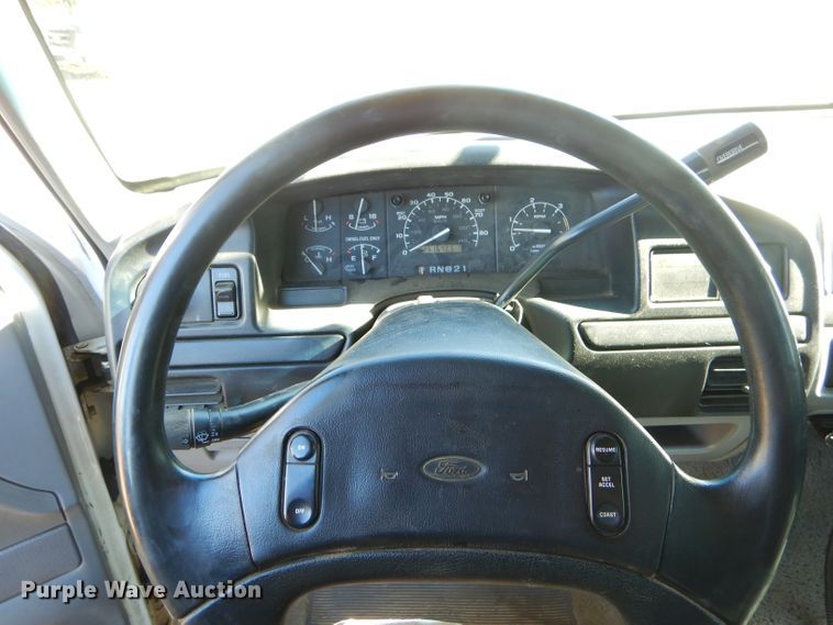 image for item FA9826 1997 Ford F350 XLT Crew Cab pickup truck