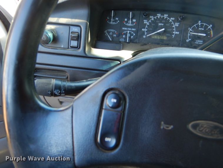 image for item FA9826 1997 Ford F350 XLT Crew Cab pickup truck