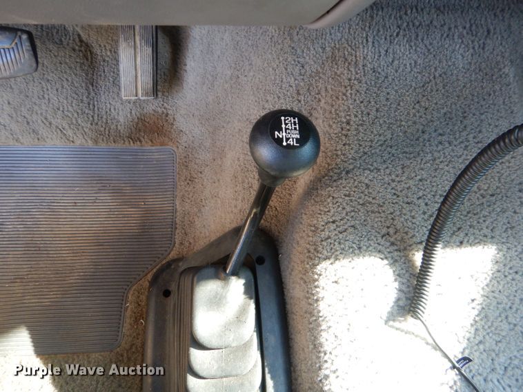 image for item FA9826 1997 Ford F350 XLT Crew Cab pickup truck