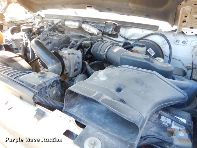 image for item FA9826 1997 Ford F350 XLT Crew Cab pickup truck