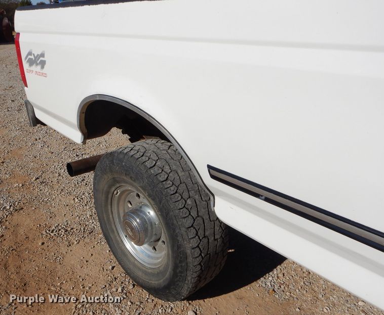 image for item FA9826 1997 Ford F350 XLT Crew Cab pickup truck