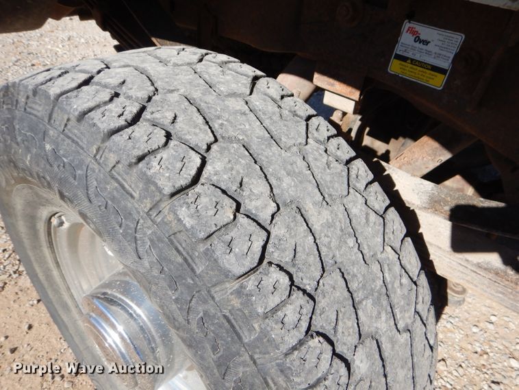 image for item FA9826 1997 Ford F350 XLT Crew Cab pickup truck