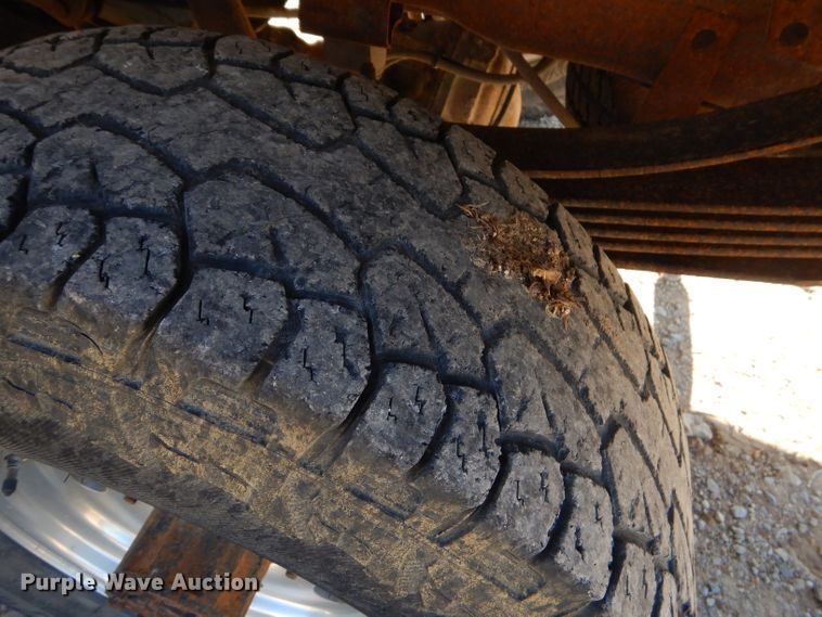 image for item FA9826 1997 Ford F350 XLT Crew Cab pickup truck