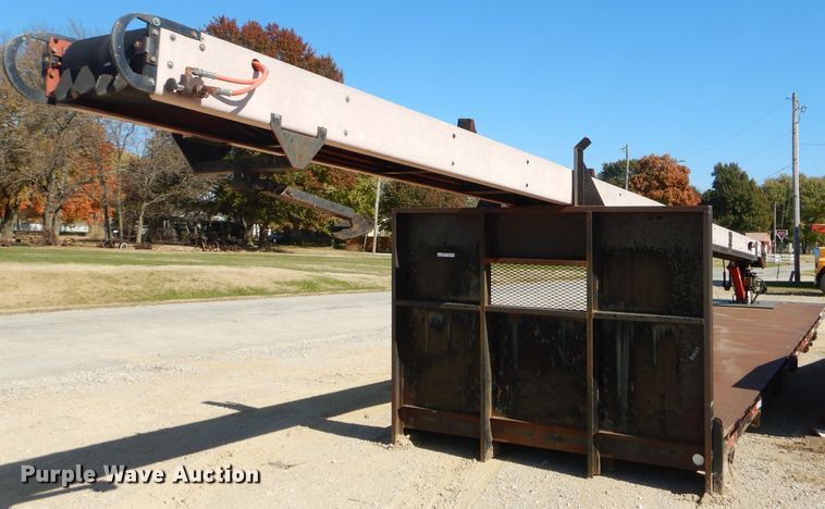 image for item FA9831 Steel flatbed with conveyor