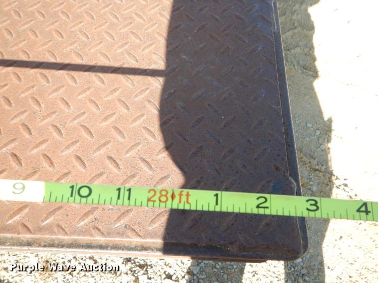 image for item FA9831 Steel flatbed with conveyor