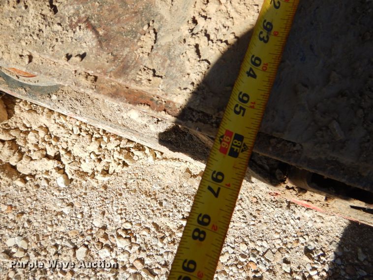 image for item FA9831 Steel flatbed with conveyor