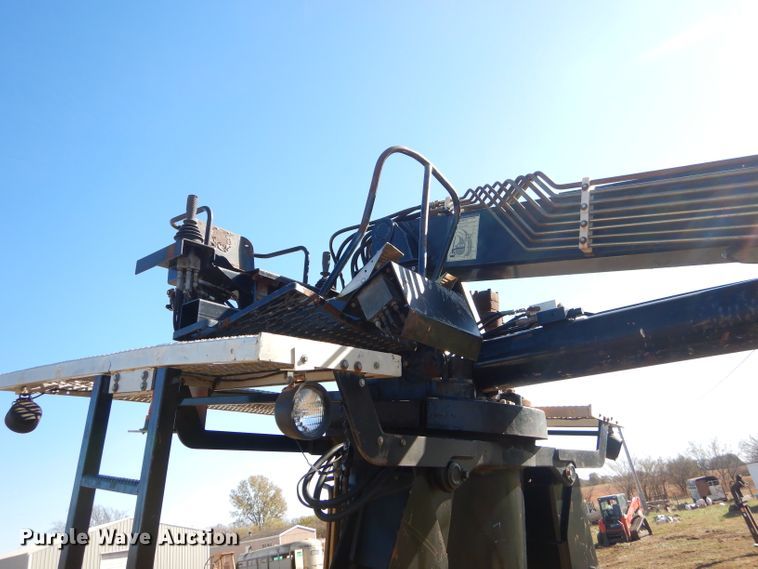 image for item FA9832 2006 IMT 16000S3J463356 Series III truck crane