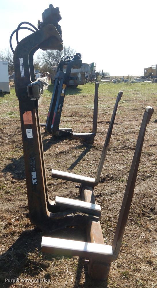 image for item FA9833 2000 Kinshofer pallet fork attachment