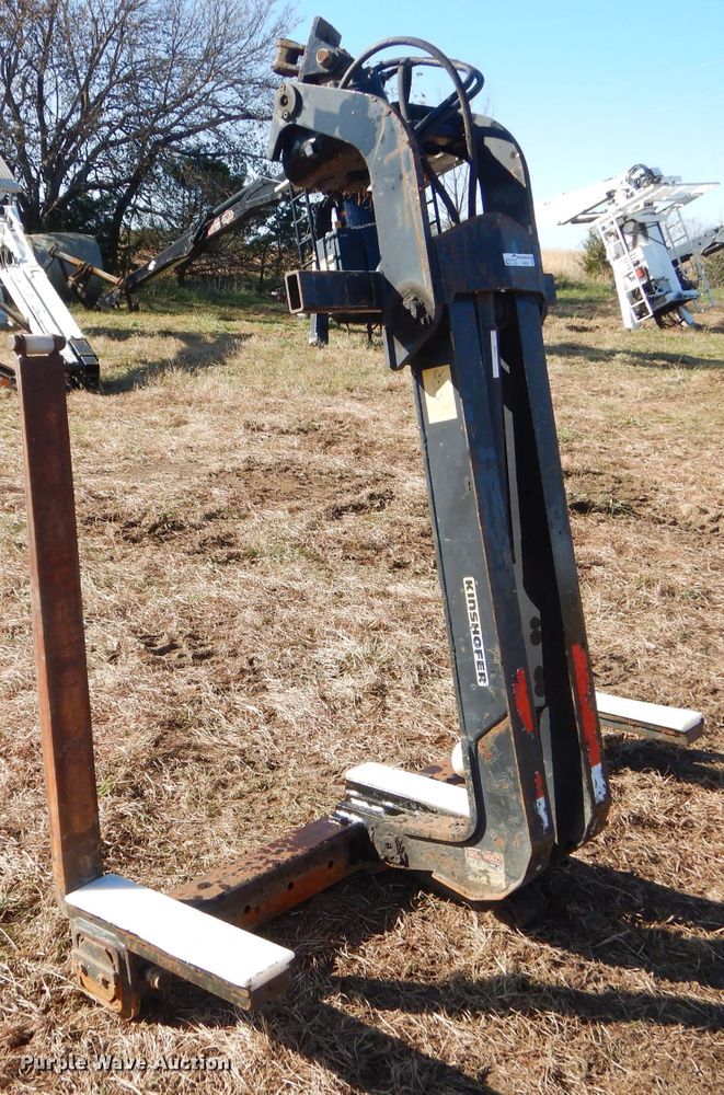 image for item FA9834 2000 Kinshofer 461-6000 pallet fork attachment