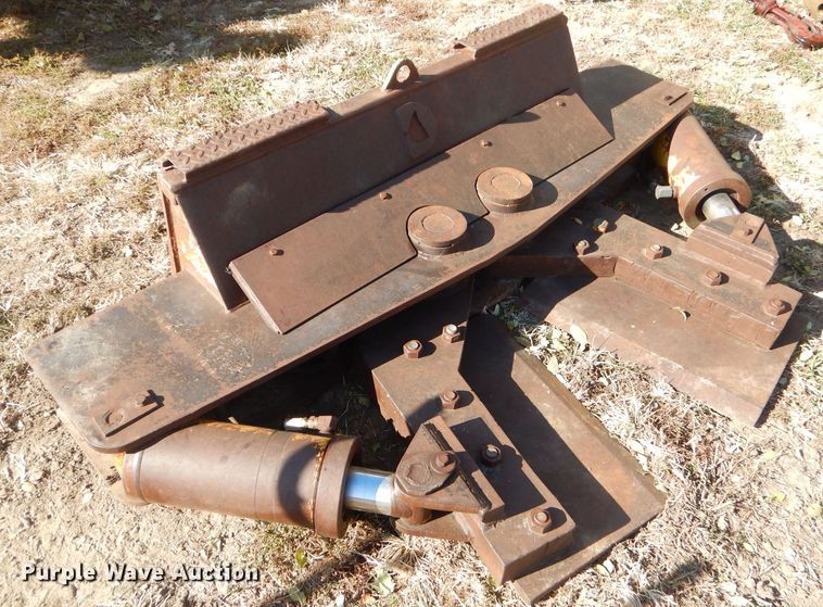 image for item FA9837 Skid steer tree shear