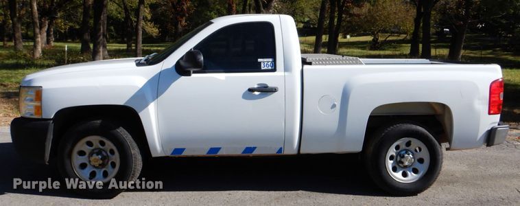 image for item FF9000 2011 Chevrolet Silverado 1500 pickup truck