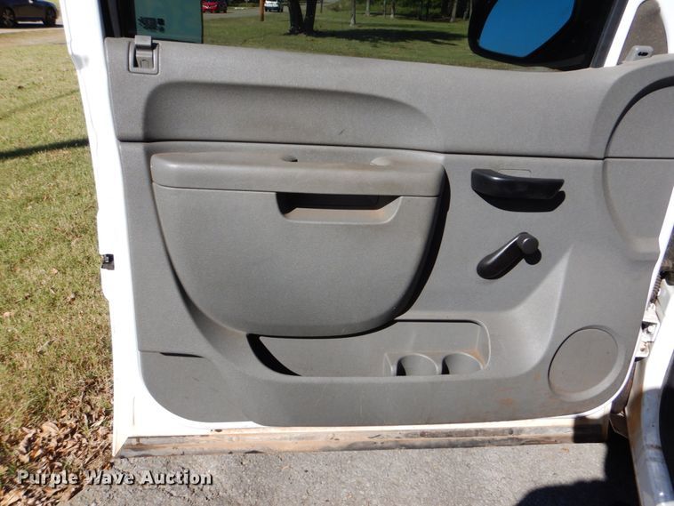 image for item FF9000 2011 Chevrolet Silverado 1500 pickup truck