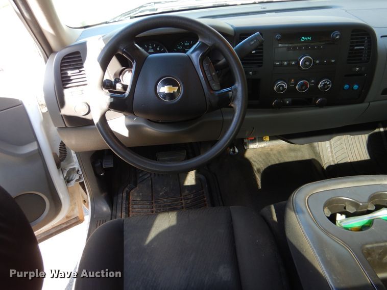 image for item FF9000 2011 Chevrolet Silverado 1500 pickup truck