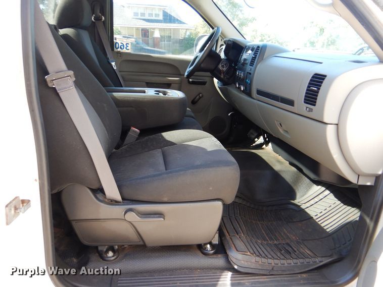 image for item FF9000 2011 Chevrolet Silverado 1500 pickup truck