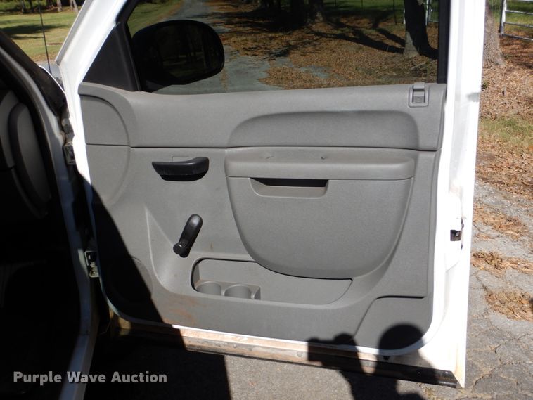 image for item FF9000 2011 Chevrolet Silverado 1500 pickup truck