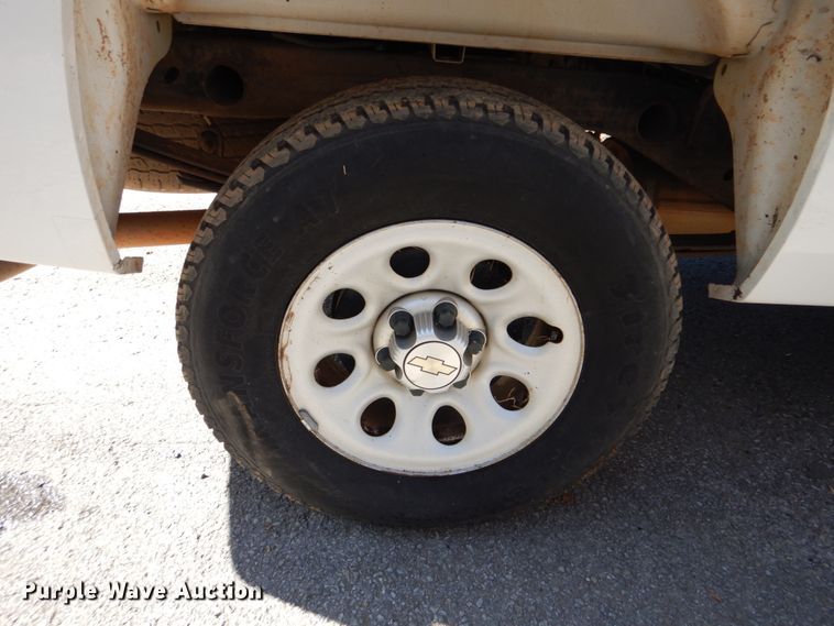 image for item FF9000 2011 Chevrolet Silverado 1500 pickup truck