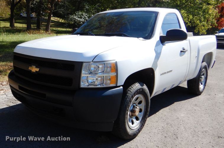 image for item FF9001 2011 Chevrolet Silverado 1500 pickup truck