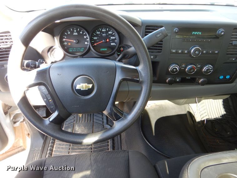 image for item FF9001 2011 Chevrolet Silverado 1500 pickup truck