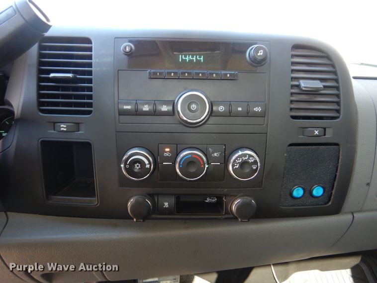 image for item FF9001 2011 Chevrolet Silverado 1500 pickup truck