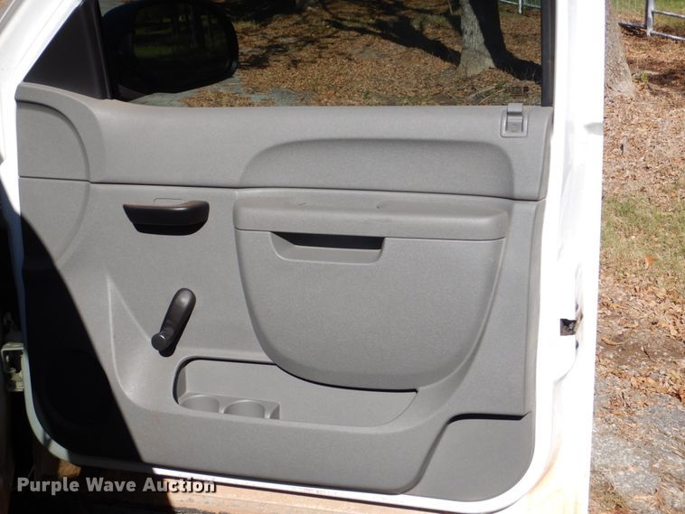 image for item FF9001 2011 Chevrolet Silverado 1500 pickup truck