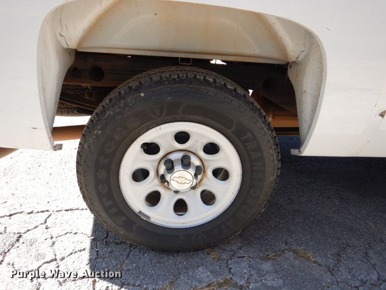 image for item FF9001 2011 Chevrolet Silverado 1500 pickup truck