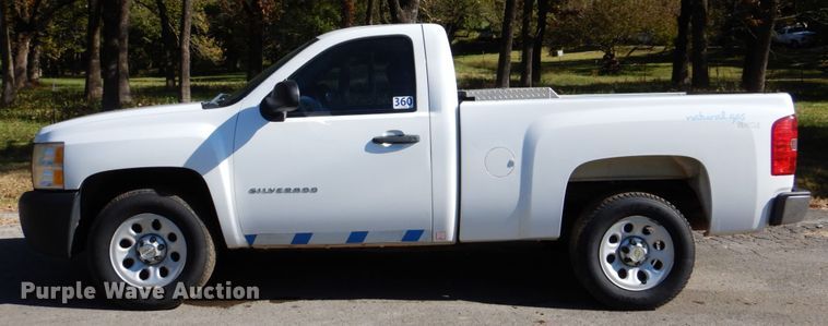 image for item FF9002 2011 Chevrolet Silverado 1500 pickup truck