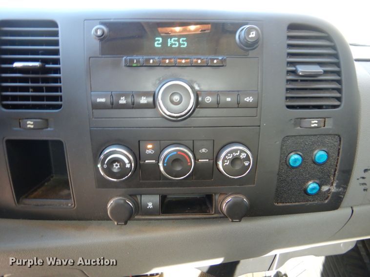 image for item FF9002 2011 Chevrolet Silverado 1500 pickup truck