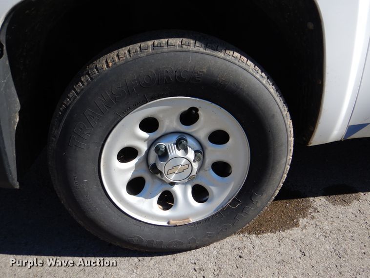 image for item FF9002 2011 Chevrolet Silverado 1500 pickup truck