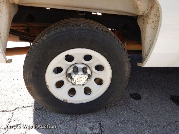 image for item FF9002 2011 Chevrolet Silverado 1500 pickup truck